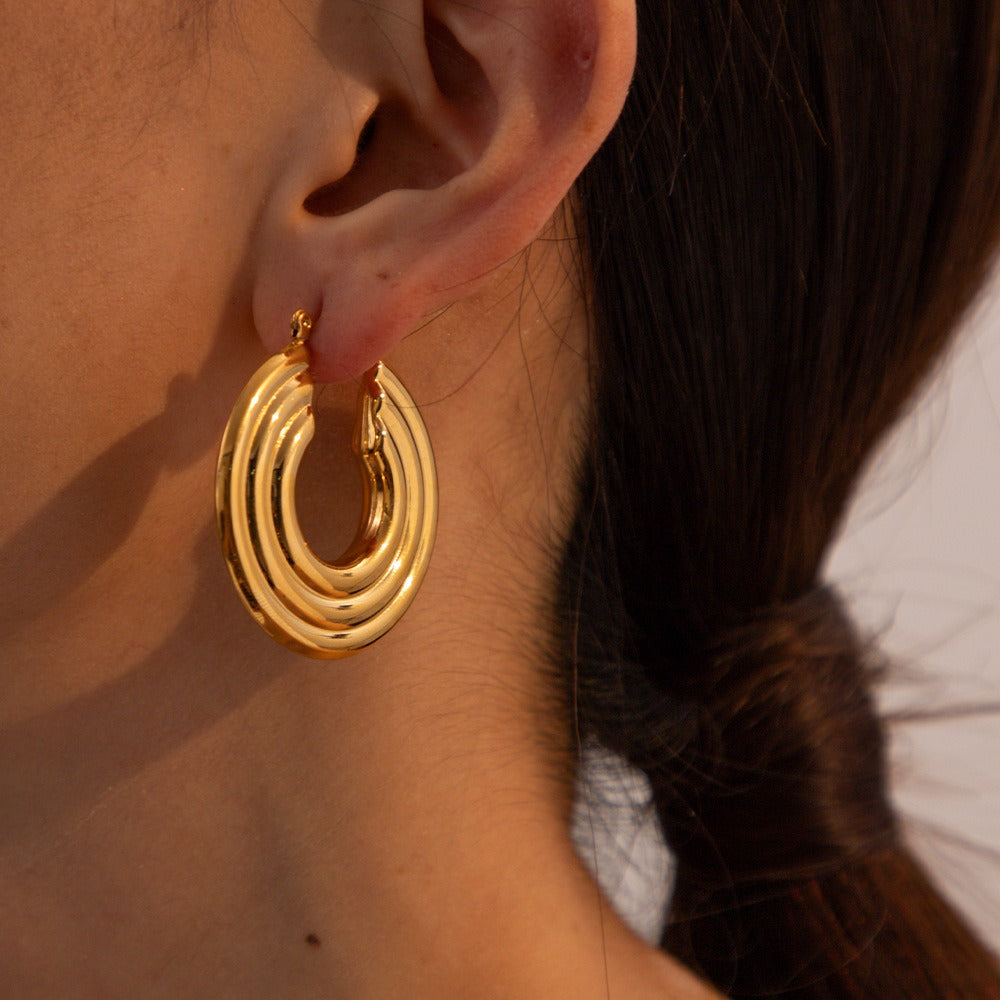Grandes boucles d’oreilles créoles strass minimaliste en acier chirurgical doré 18K