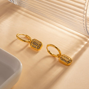 Boucles d'oreilles dormeuses anciennes