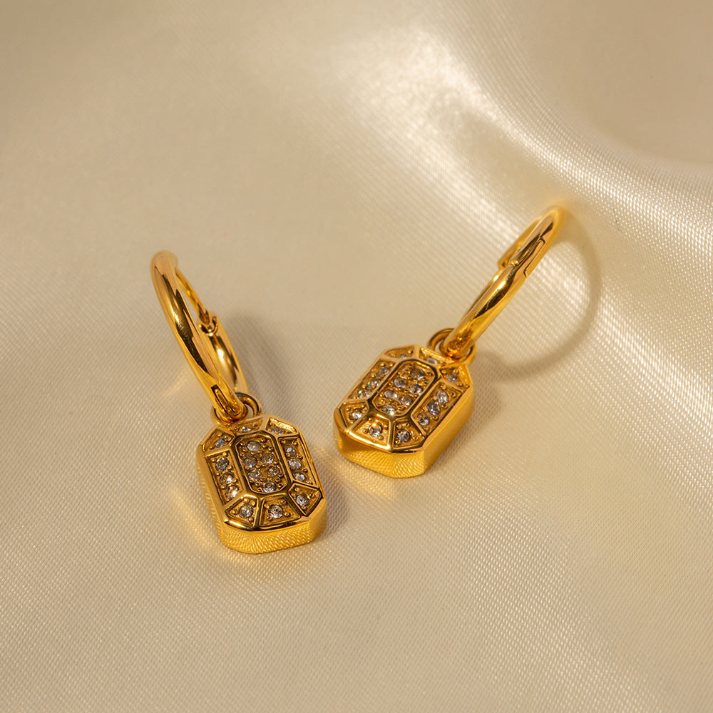 Boucles d’oreilles dormeuses anciennes – Acier inoxydable et or 18K