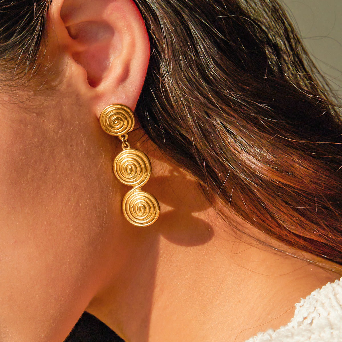 boucles-d-oreilles-pendante-ronde_2_5bd6bb6b-3414-435f-aa33-88dcacd0cb20.jpg