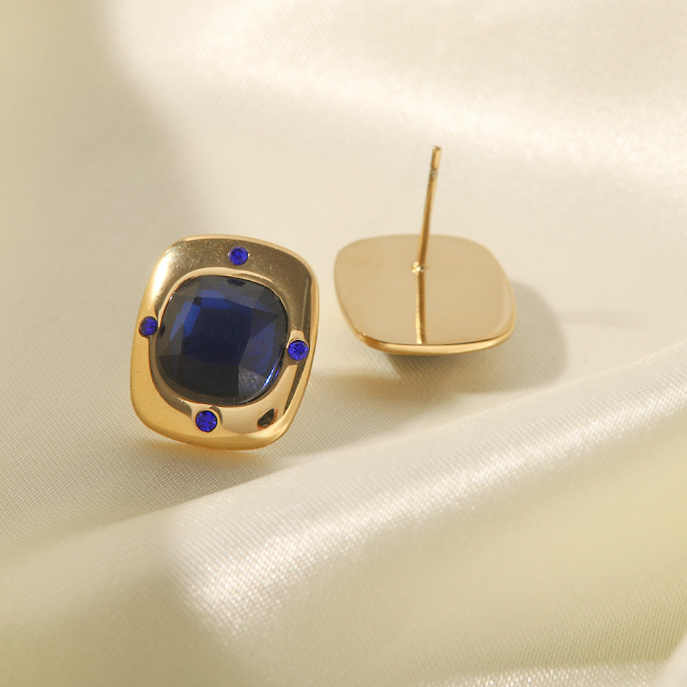 Boucles d’oreilles puces carrées – Acier inoxydable et placage or 18K