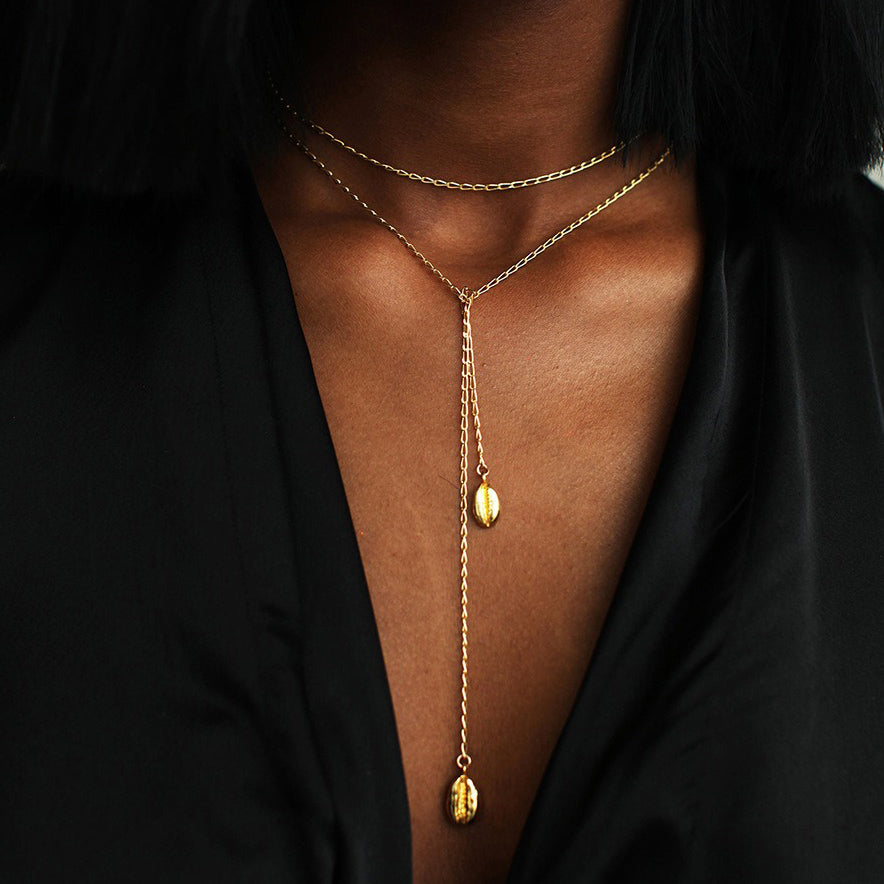 collier-pendentif-coquillage_2_fdf61972-d239-48f4-a6f5-84105f5d6ee1.jpg